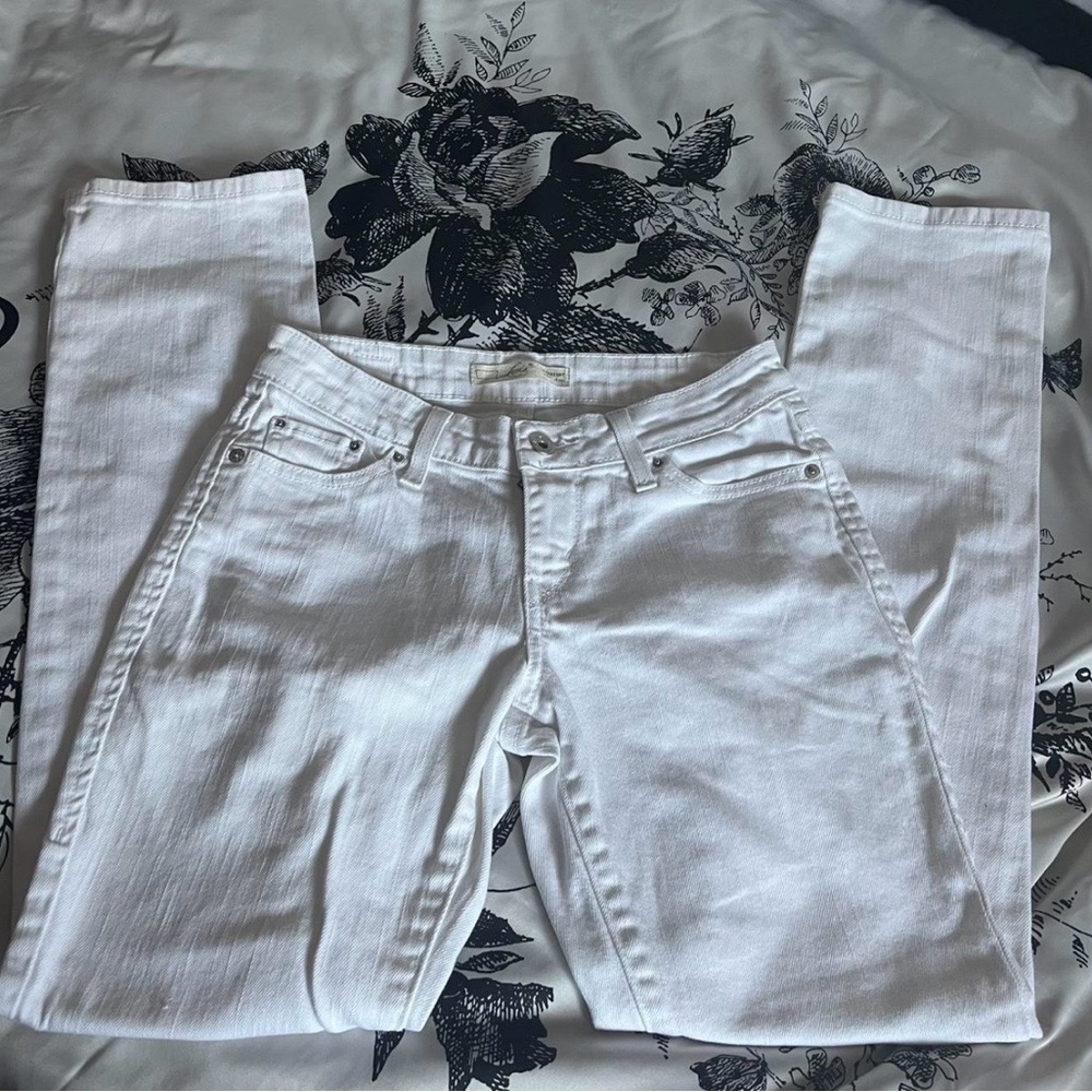 Vintage Levi’s 552 Straight Leg Jeans